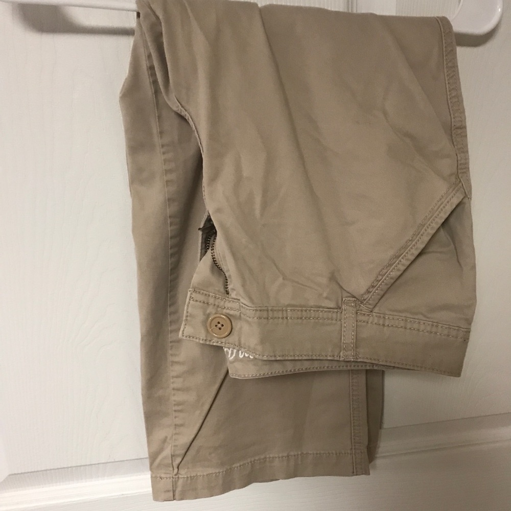 Khaki Capris